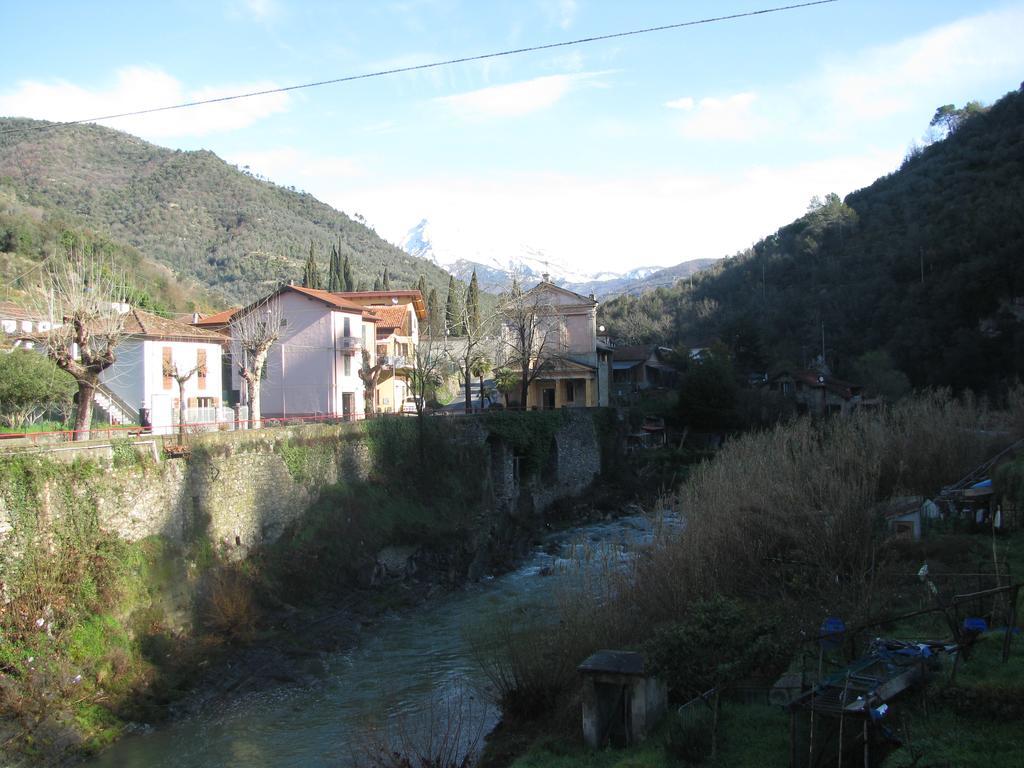 Casa Med Holiday Home Isolabona Kültér fotó