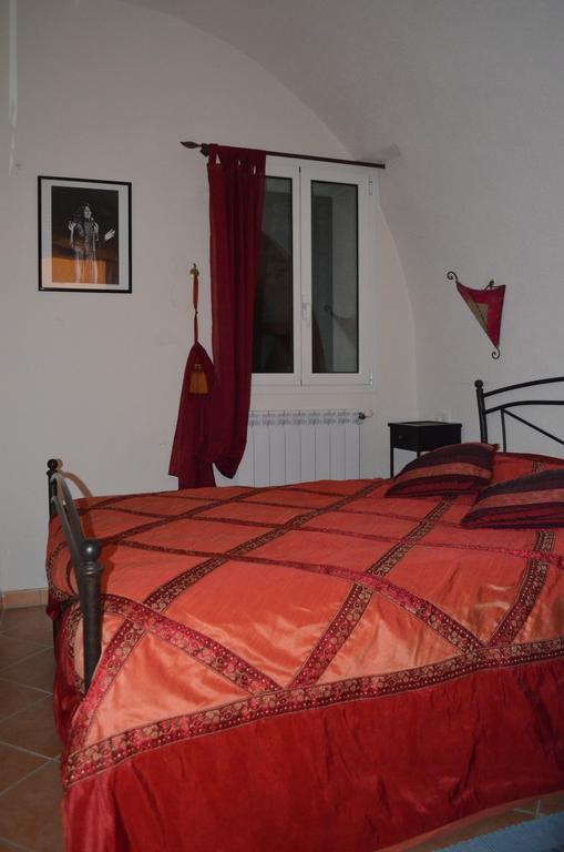 Casa Med Holiday Home Isolabona Kültér fotó